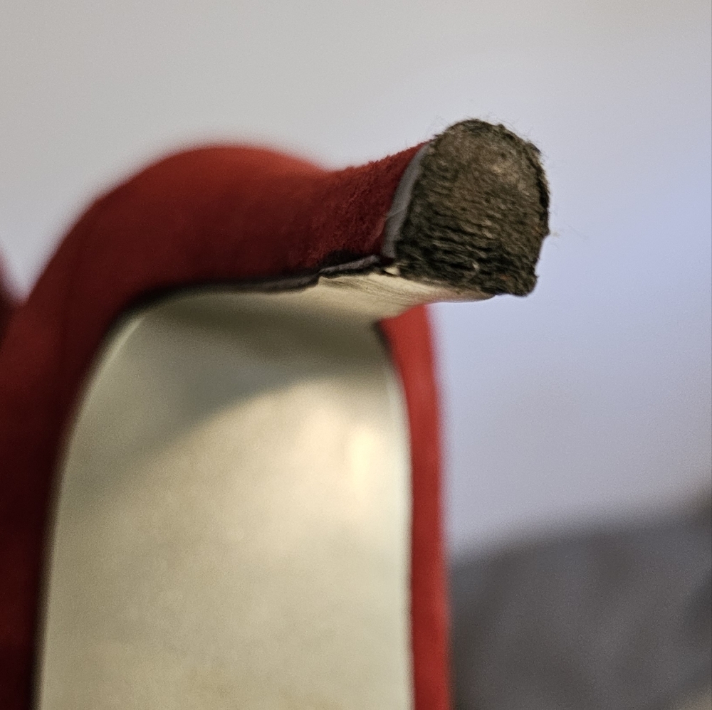 Red suede pumps - Picture 8 of 8